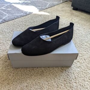Everlane The Day Glove Flats in Black Suede